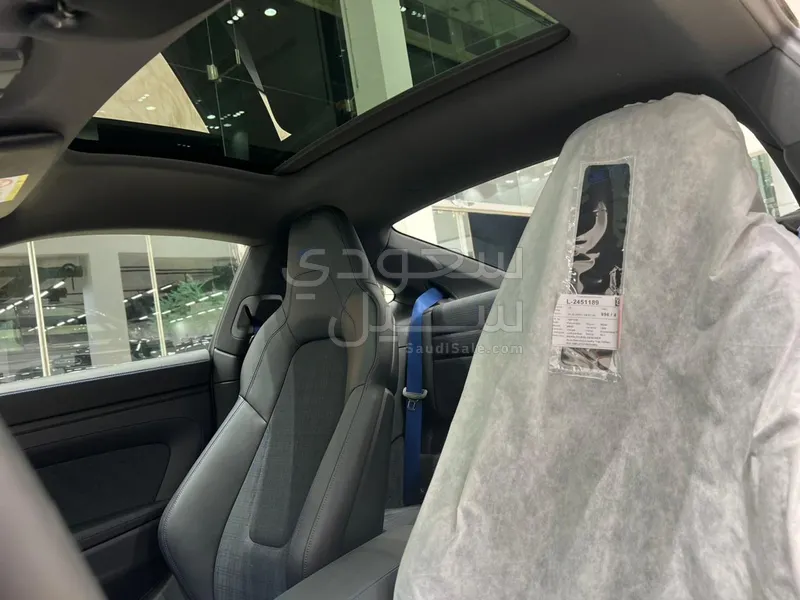 2025 Porsche 911 Carrera T