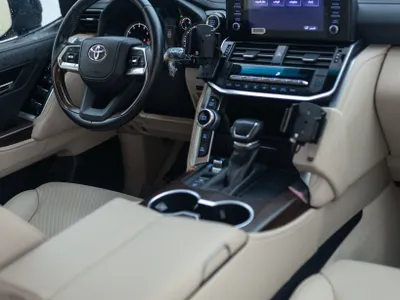 2024 Toyota Land Cruiser GXR