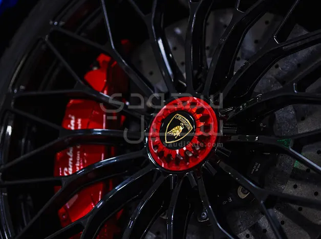 2019 لمبرجيني افنتادور اس رودستر