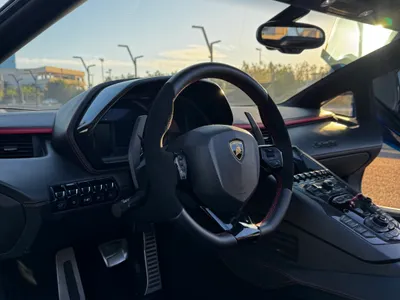 2019 لمبرجيني افنتادور اس رودستر