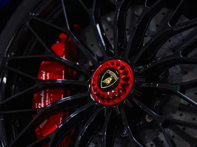 2019 لمبرجيني افنتادور اس رودستر