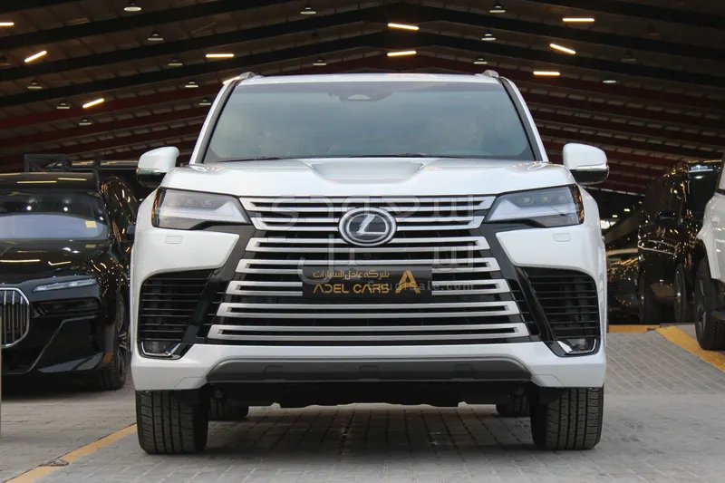 2025 لكزس إل إكس 600