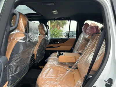 2025 لكزس إل إكس 600