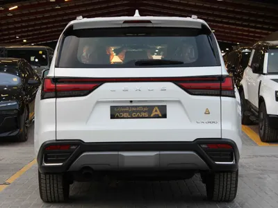 2025 لكزس إل إكس 600