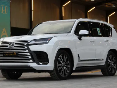 2025 لكزس إل إكس 600