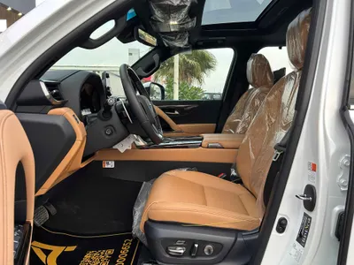 2025 لكزس إل إكس 600