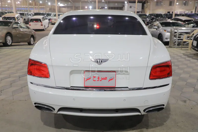 2015 بنتلي كونتيننتل فلاينج سبير