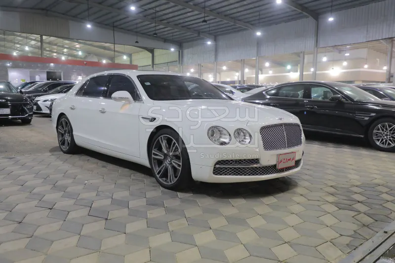 2015 بنتلي كونتيننتل فلاينج سبير