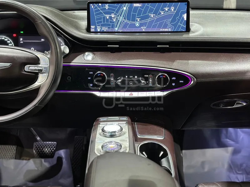 2021 جينيسيس جي في 70