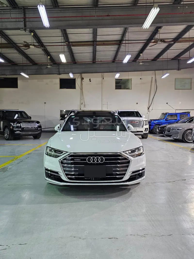 2020 اودي اي 8 ال 55تي اف اس أي