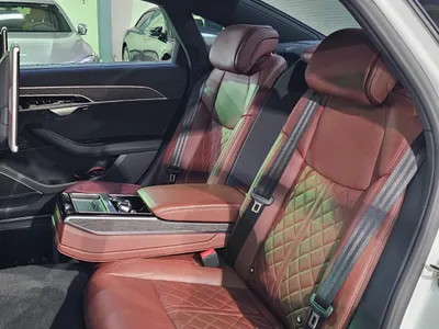 2020 اودي اي 8 ال 55تي اف اس أي