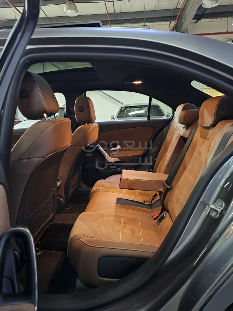 2024 مرسيدس - بنز أي 200