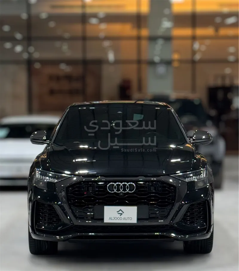 2021 اودي كيو 8 أر إس