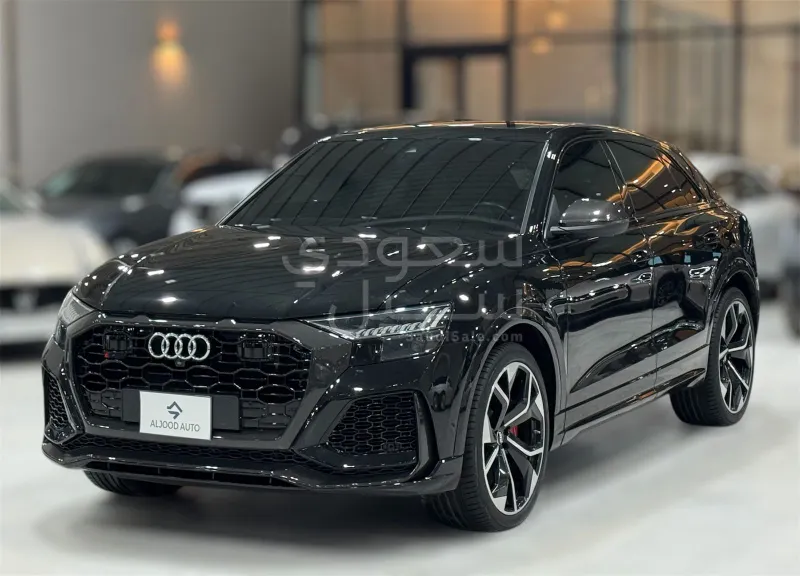 2021 اودي كيو 8 أر إس