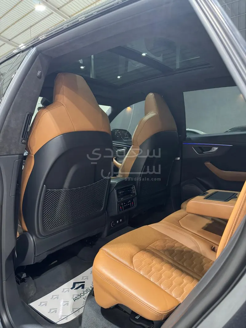 2021 اودي كيو 8 أر إس