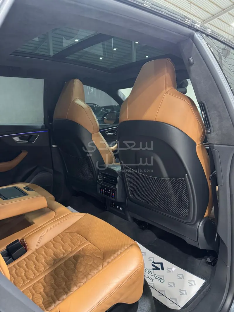 2021 اودي كيو 8 أر إس