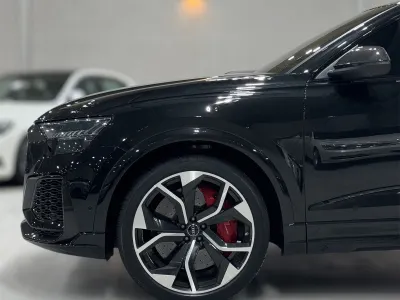 2021 اودي كيو 8 أر إس