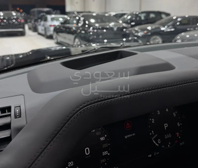 2026 لاند روفر ديفيندر اكس داينمك