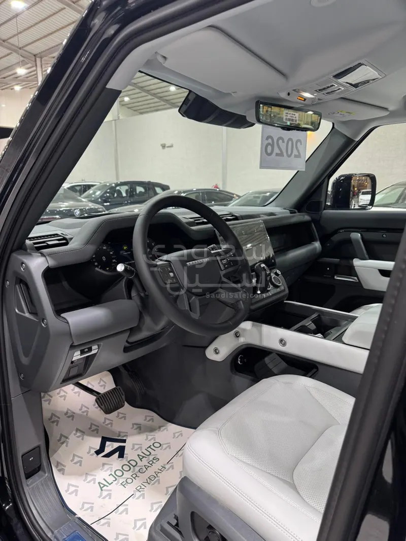 2026 لاند روفر ديفيندر اكس داينمك