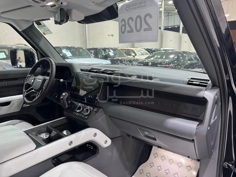 2026 لاند روفر ديفيندر اكس داينمك