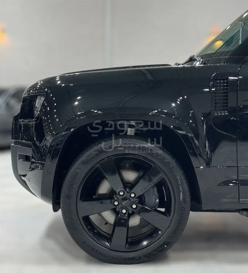 2026 لاند روفر ديفيندر اكس داينمك