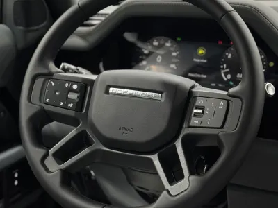 2026 لاند روفر ديفيندر اكس داينمك