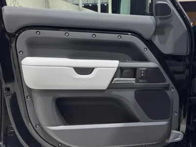 2026 لاند روفر ديفيندر اكس داينمك