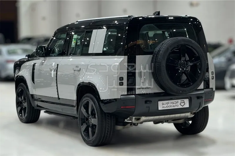 2026 لاند روفر ديفيندر اكس داينمك