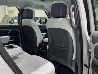 2026 لاند روفر ديفيندر اكس داينمك