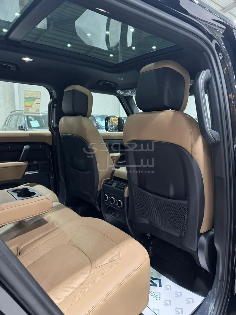 2026 لاند روفر ديفيندر اكس داينمك