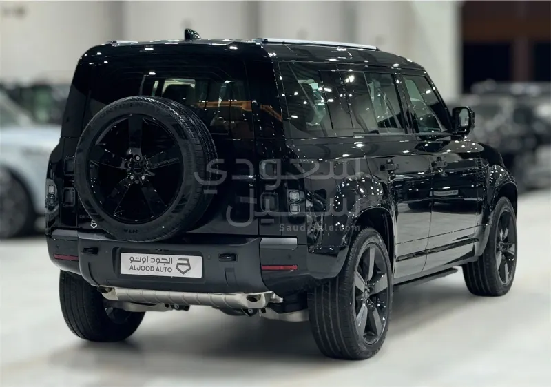2026 لاند روفر ديفيندر اكس داينمك