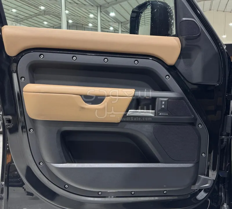 2026 لاند روفر ديفيندر اكس داينمك