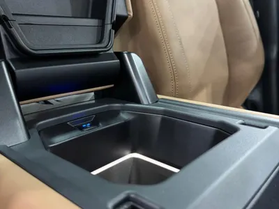 2026 لاند روفر ديفيندر اكس داينمك