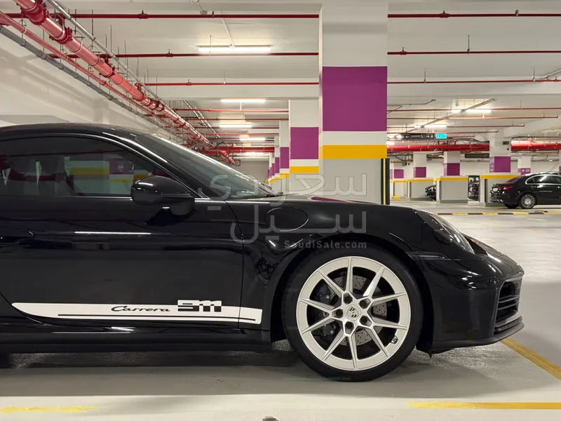 2025 بورش 911 كاريرا