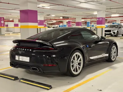 2025 بورش 911 كاريرا