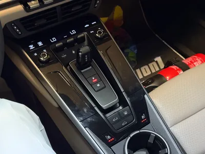 2025 بورش 911 كاريرا