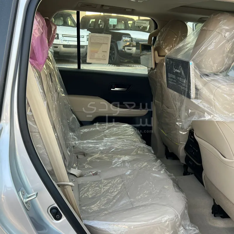 2026 تويوتا لاند كروزر جي اكس ار4