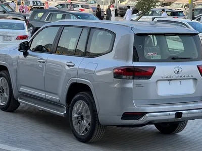 2026 تويوتا لاند كروزر جي اكس ار4