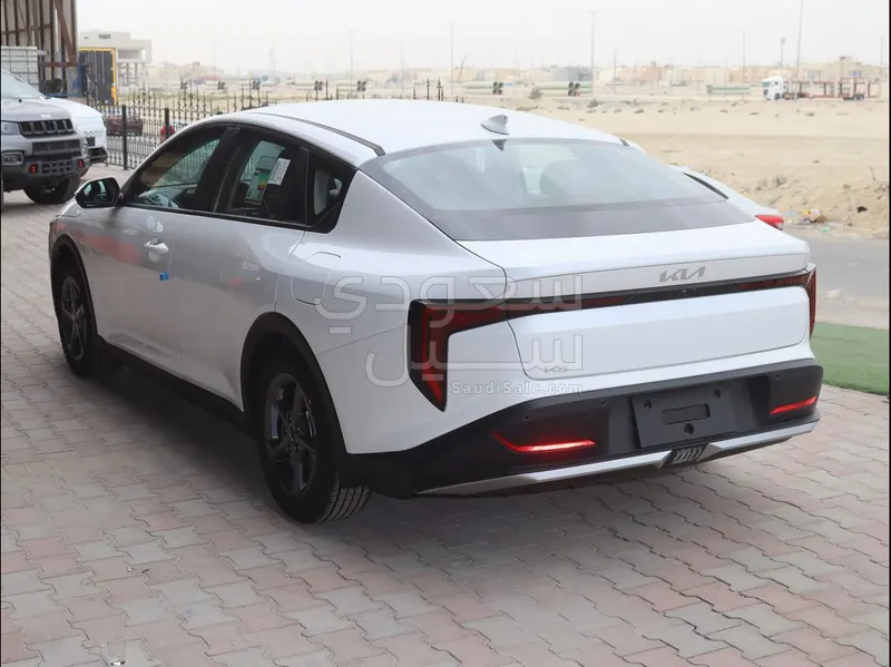 2026 Kia K4
