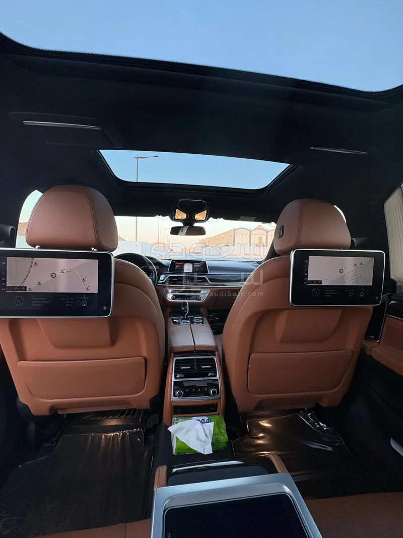 2018 بي ام دبليو الفئة السابعة 730 إل أي