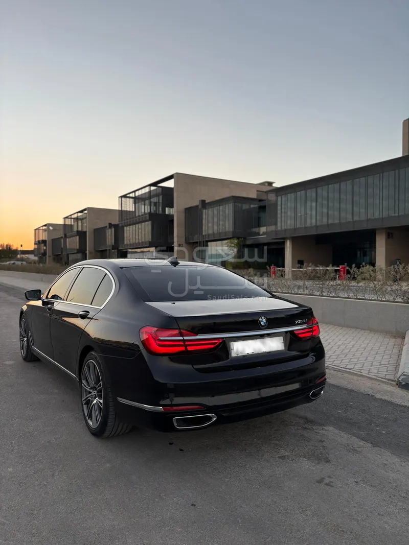 2018 بي ام دبليو الفئة السابعة 730 إل أي