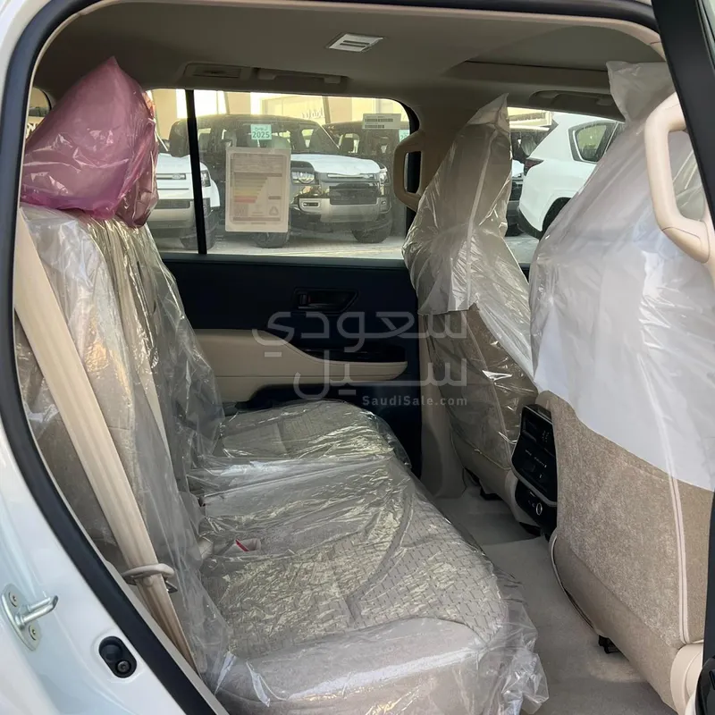 2026 تويوتا لاند كروزر جي اكس ار 3