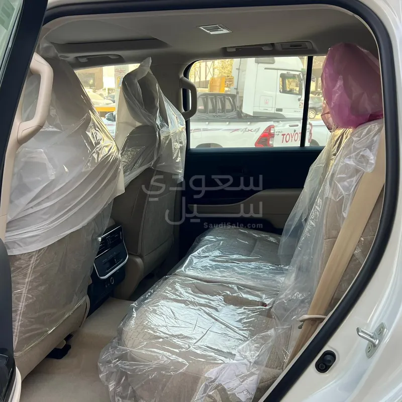 2026 تويوتا لاند كروزر جي اكس ار 3