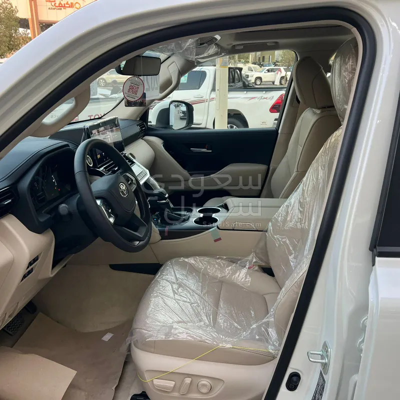 2026 تويوتا لاند كروزر جي اكس ار4