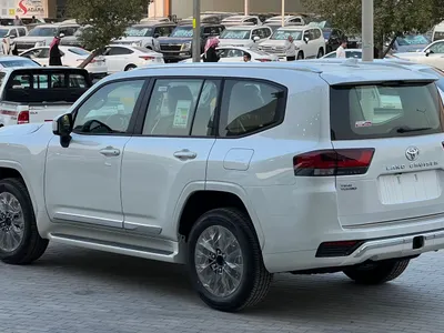 2026 تويوتا لاند كروزر جي اكس ار4