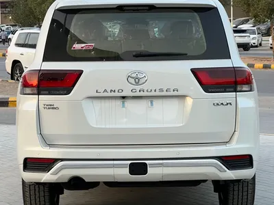 2026 تويوتا لاند كروزر جي اكس ار4