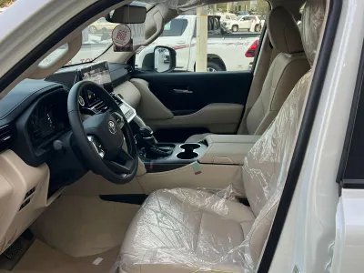 2026 تويوتا لاند كروزر جي اكس ار4