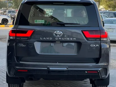 2025 تويوتا لاند كروزر جي اكس ار