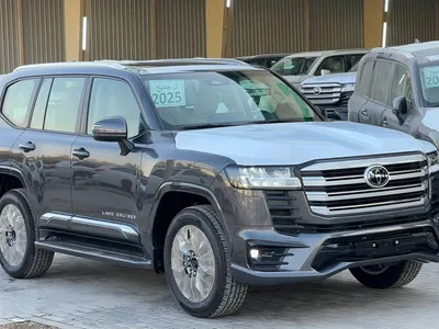 2025 تويوتا لاند كروزر جي اكس ار