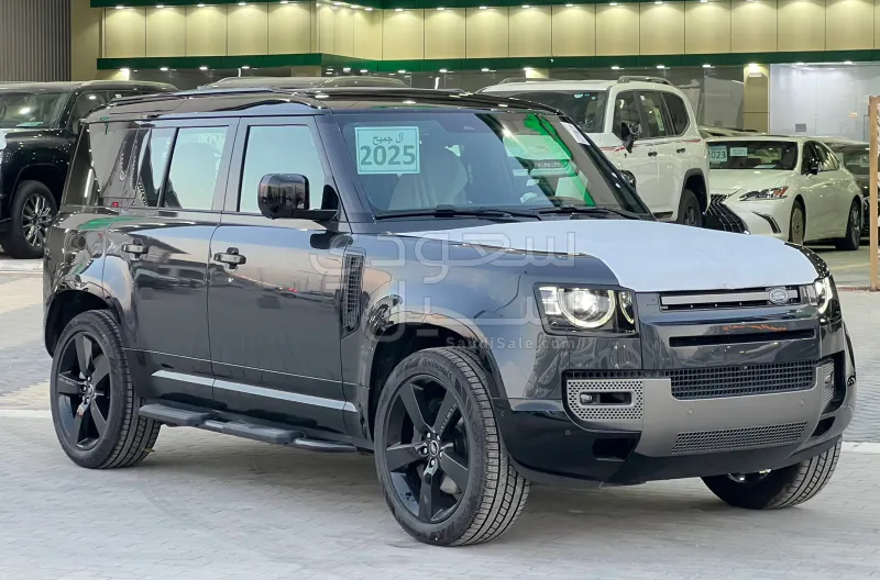 2025 لاند روفر ديفيندر اكس داينمك